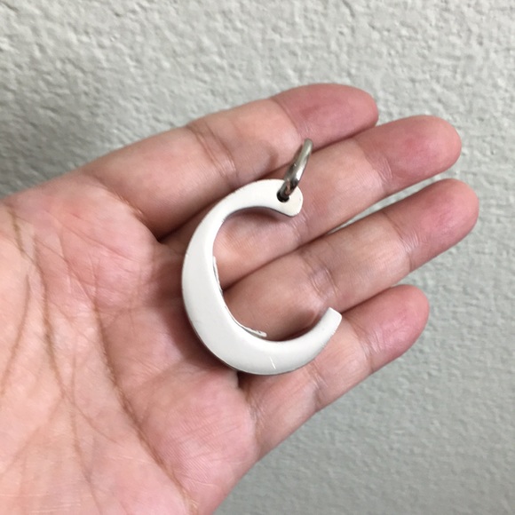 🖤initial ‘C’ pendant - Picture 5 of 12